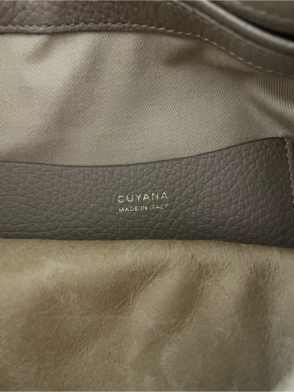 Cuyana Women’s Brown Leather Backpack - Sleek Everyday Carry - Picture 11 of 12
